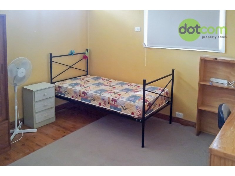 61 University Drive, Waratah West NSW 2298