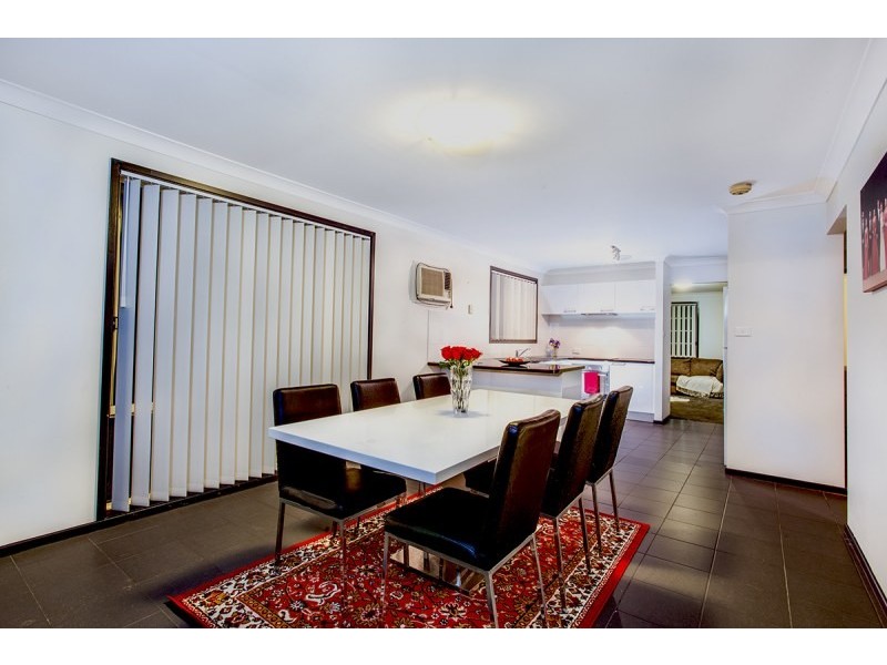 62 Decora Crescent, Warabrook NSW 2304