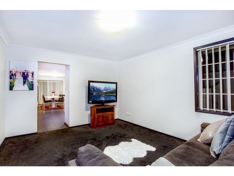 62 Decora Crescent, Warabrook NSW 2304