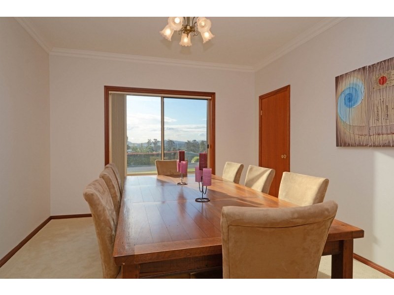 37 Tea Tree Ave, Aberglasslyn NSW 2320