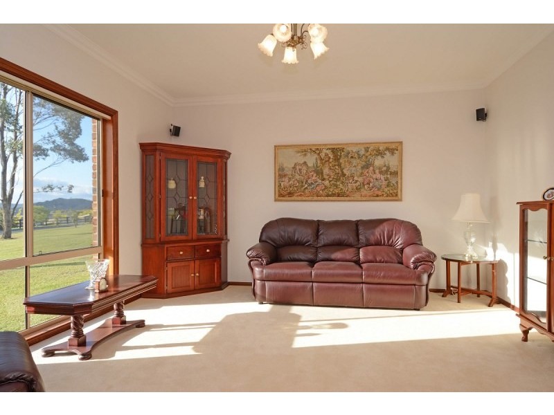 37 Tea Tree Ave, Aberglasslyn NSW 2320
