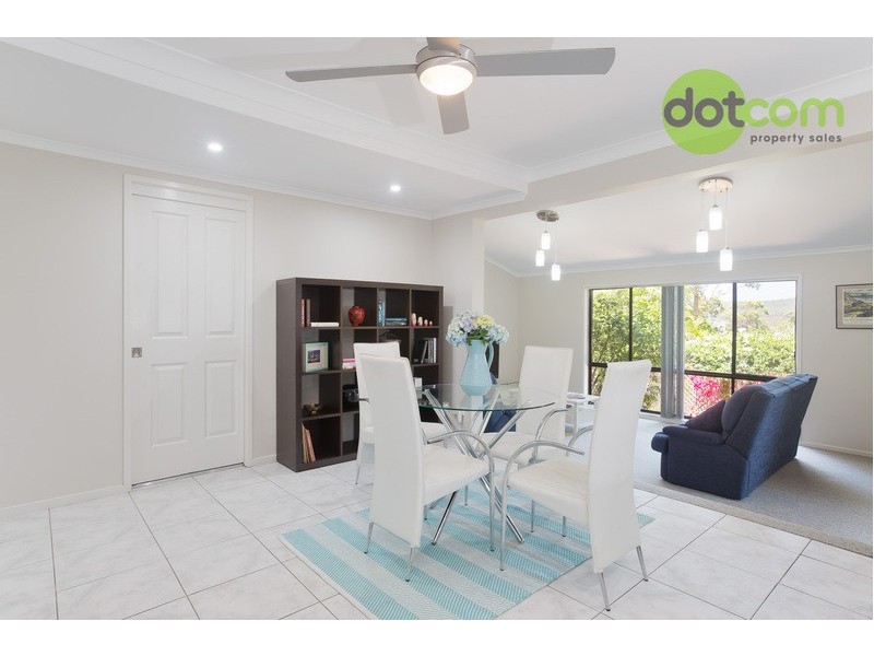 7 Glenridding Grove, Lakelands NSW 2282