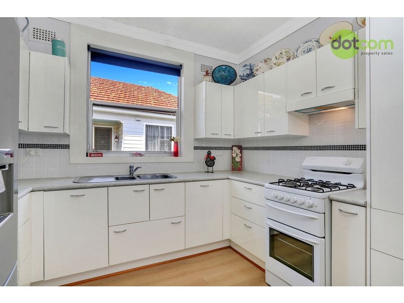 32 Angus Avenue, Waratah NSW 2298