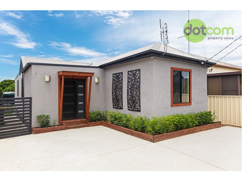 17 Grove Street, Waratah NSW 2298