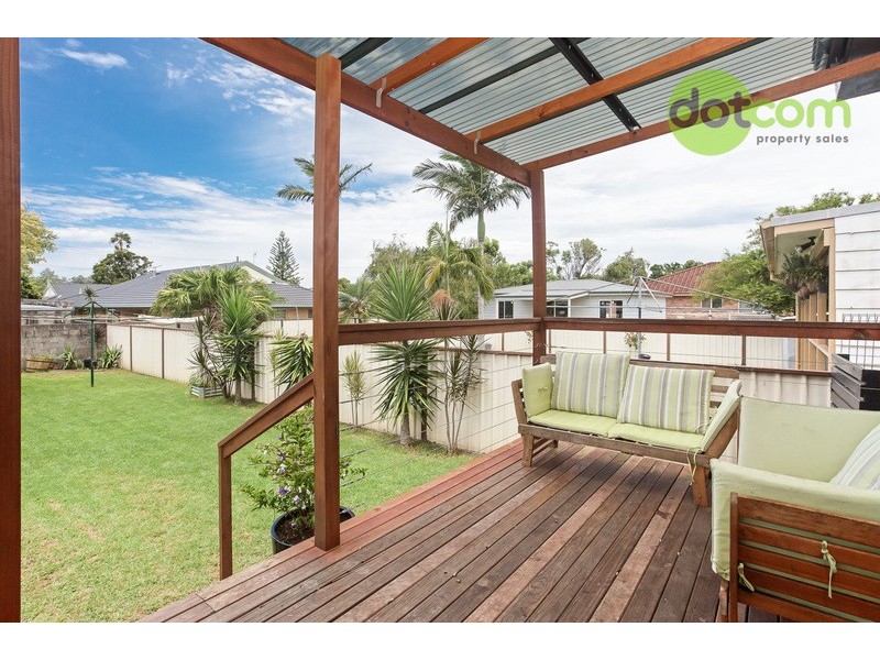 17 Grove Street, Waratah NSW 2298