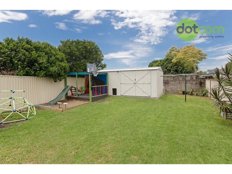 17 Grove Street, Waratah NSW 2298