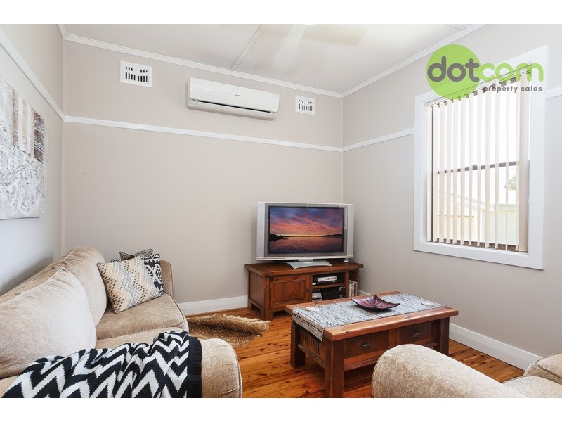 31 Clarence Road, Waratah NSW 2298