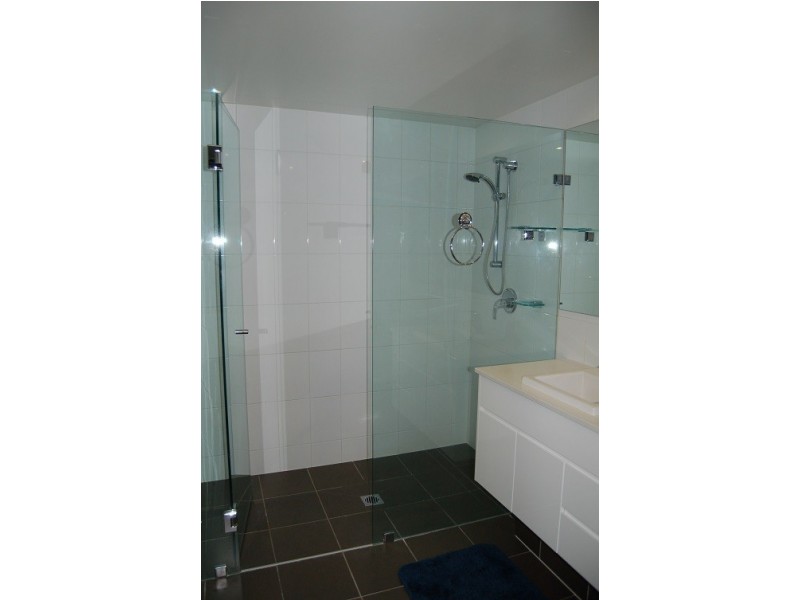 712/335 Wharf Road, Newcastle NSW 2300