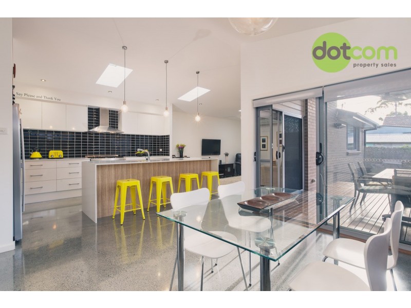 11 Bowker Street, Georgetown NSW 2298