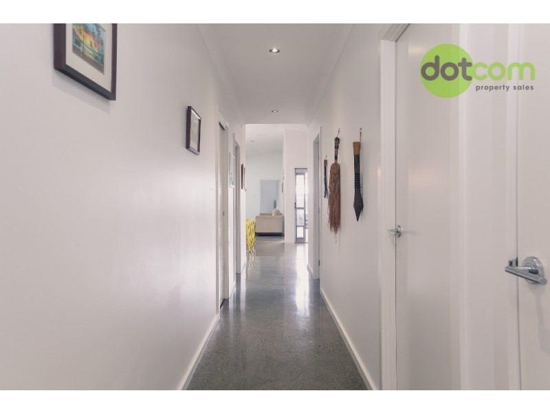 11 Bowker Street, Georgetown NSW 2298