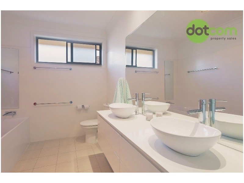 11 Bowker Street, Georgetown NSW 2298