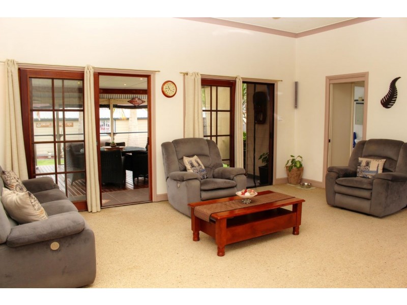 82 Seaham Street, Holmesville NSW 2286