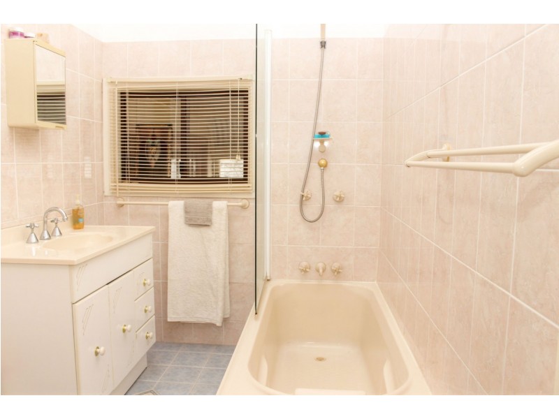 82 Seaham Street, Holmesville NSW 2286