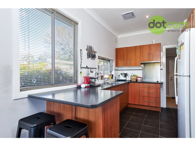 6 Kirkdale Drive, Kotara NSW 2289