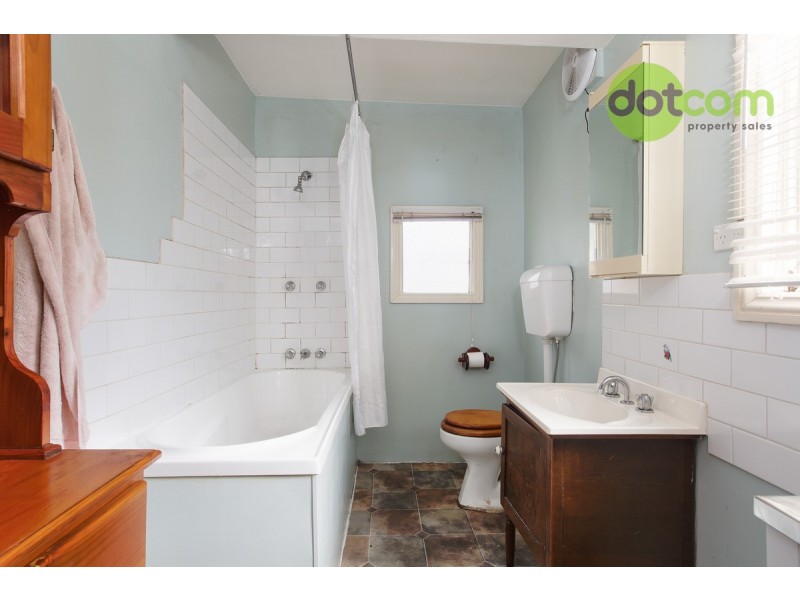 2a Dulling Street, Waratah NSW 2298