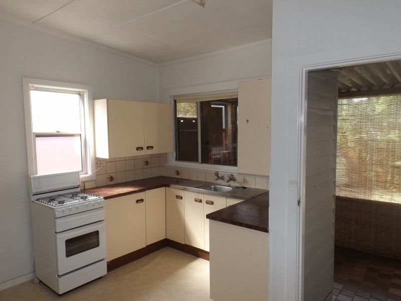 18 Mackie Avenue, New Lambton NSW 2305