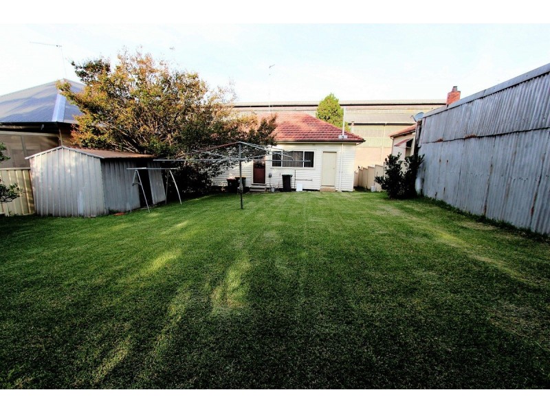 29 Maud Street, Mayfield West NSW 2304