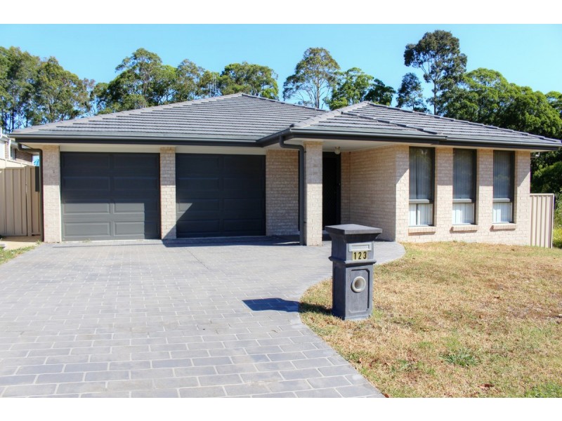 123 Northlakes Drive, Cameron Park NSW 2285