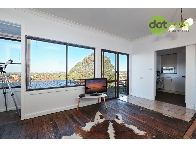 37 Clarence Road, Waratah NSW 2298