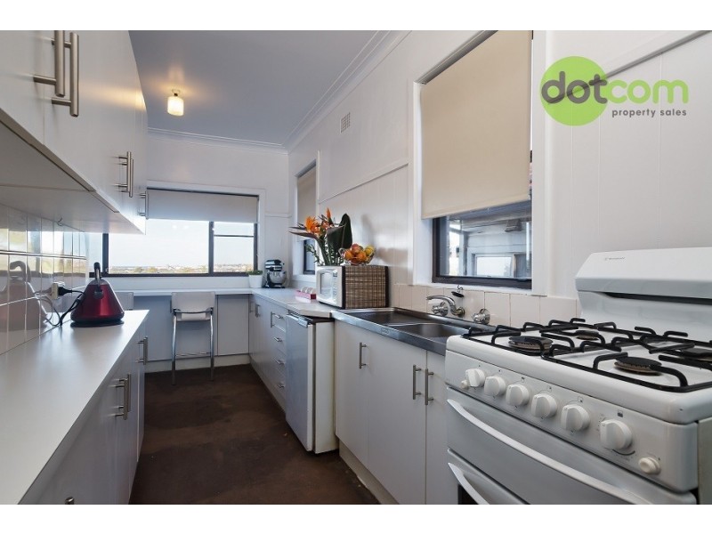 37 Clarence Road, Waratah NSW 2298