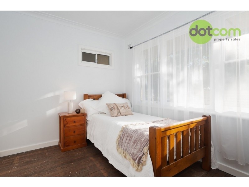 37 Clarence Road, Waratah NSW 2298