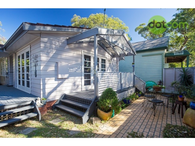 11 Donald Street, Hamilton NSW 2303
