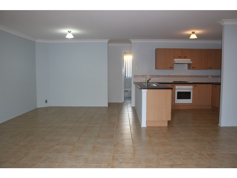 4 Cornus Circuit, Cameron Park NSW 2285