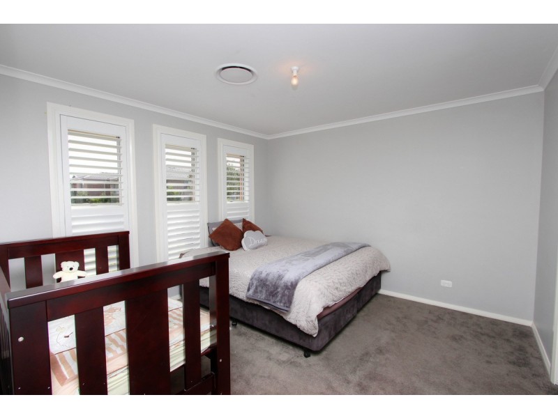 10 Wattlebird Avenue, Cooranbong NSW 2265