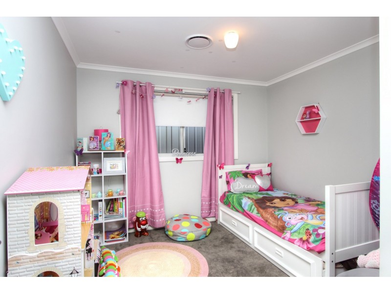 10 Wattlebird Avenue, Cooranbong NSW 2265