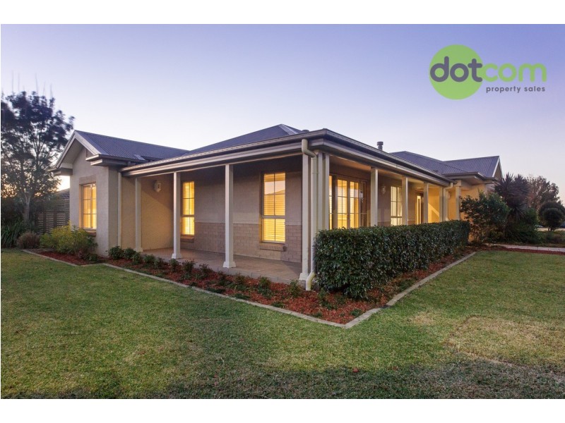 1 Fullford Cove, Aberglasslyn NSW 2320