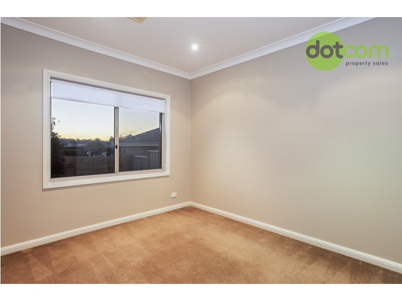 1 Fullford Cove, Aberglasslyn NSW 2320