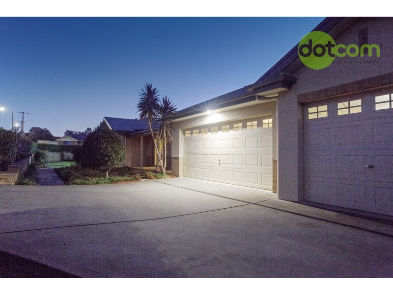 1 Fullford Cove, Aberglasslyn NSW 2320