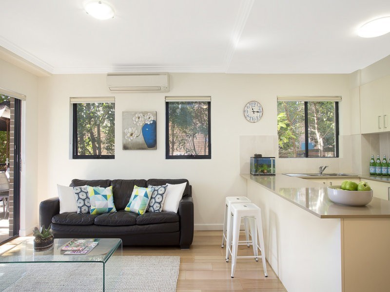 2/21 Kingsway, Dee Why NSW 2099