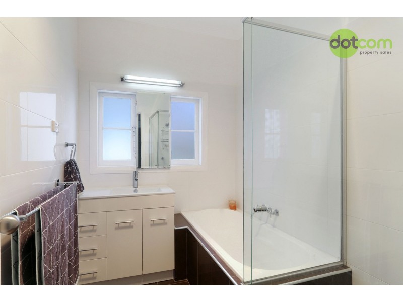 2 Garry Street, Waratah NSW 2298