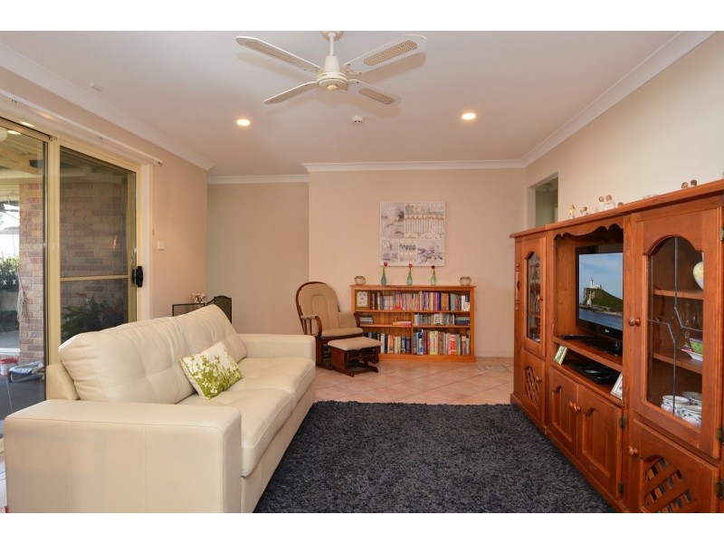 8 Cypress Close, Fletcher NSW 2287