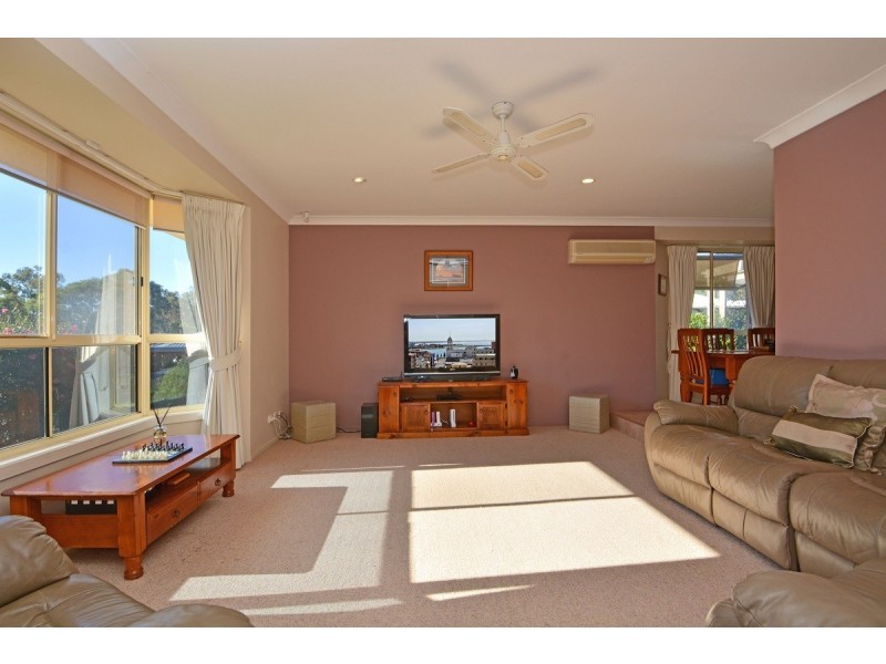 8 Cypress Close, Fletcher NSW 2287