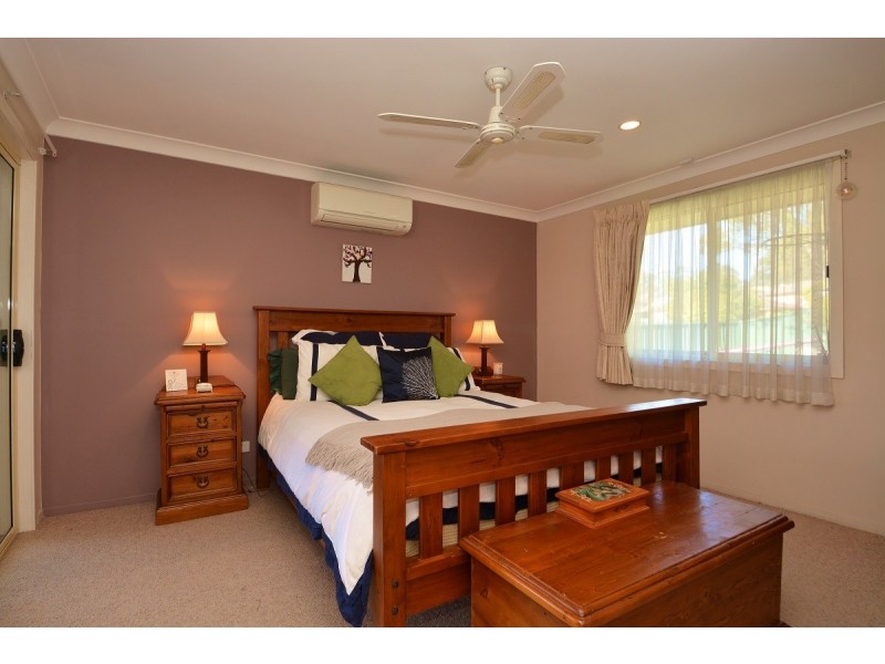 8 Cypress Close, Fletcher NSW 2287