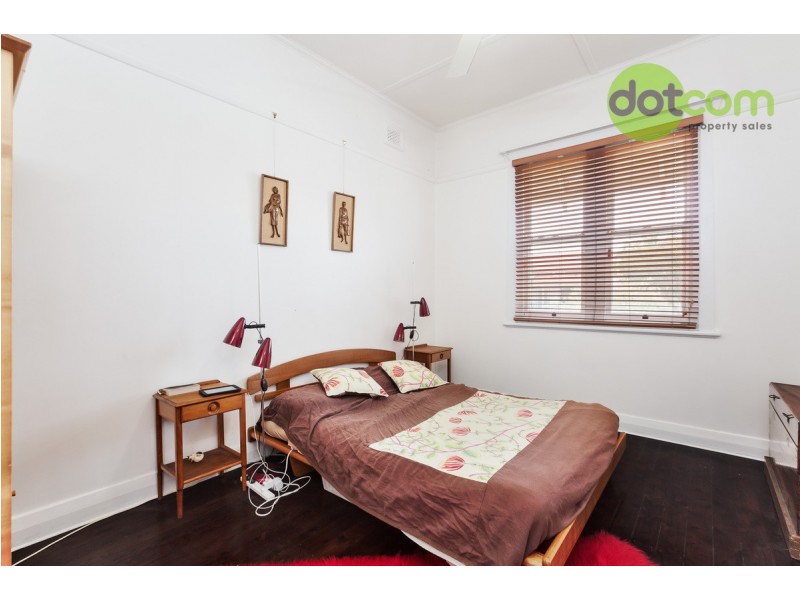 11 Gulliver Street, Hamilton NSW 2303