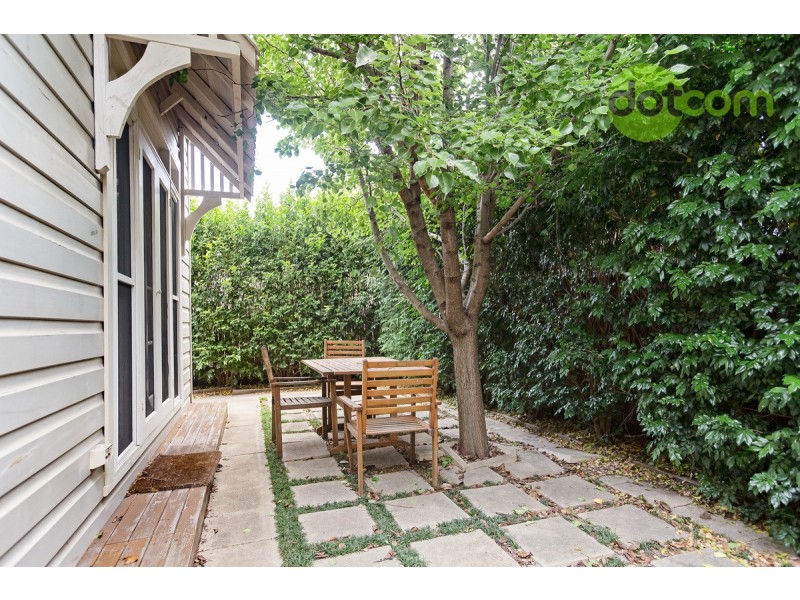 11 Gulliver Street, Hamilton NSW 2303