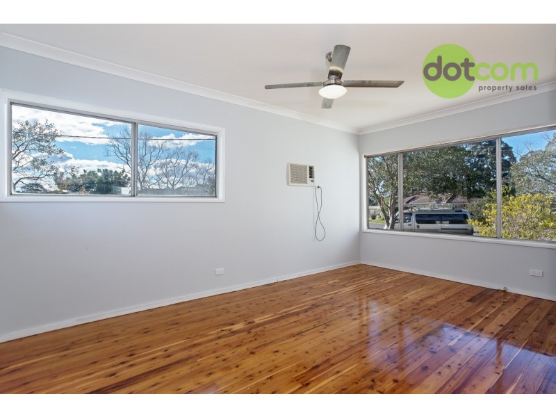35 Conmurra Circle, Shortland NSW 2307