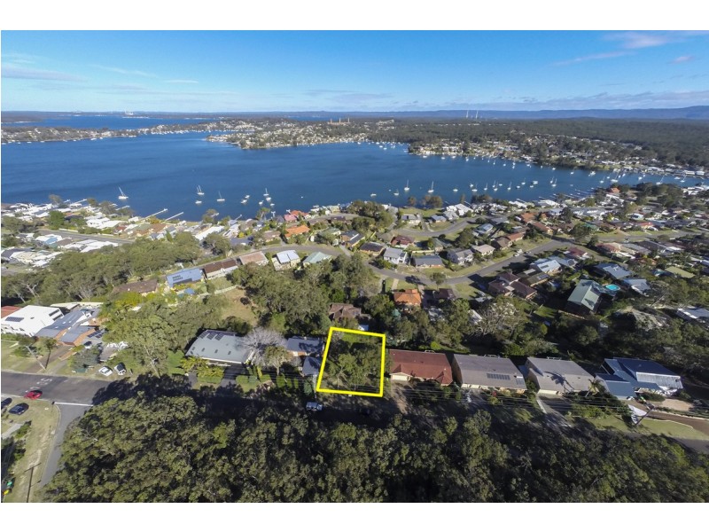 48 Sunlight Parade, Fishing Point NSW 2283