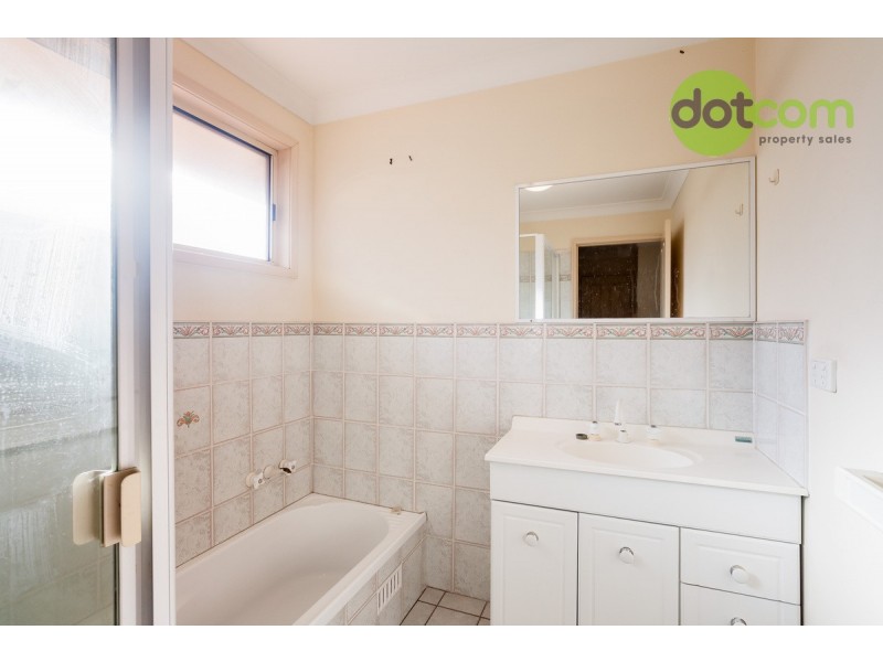 2/2-4 Bailey Street, Adamstown NSW 2289