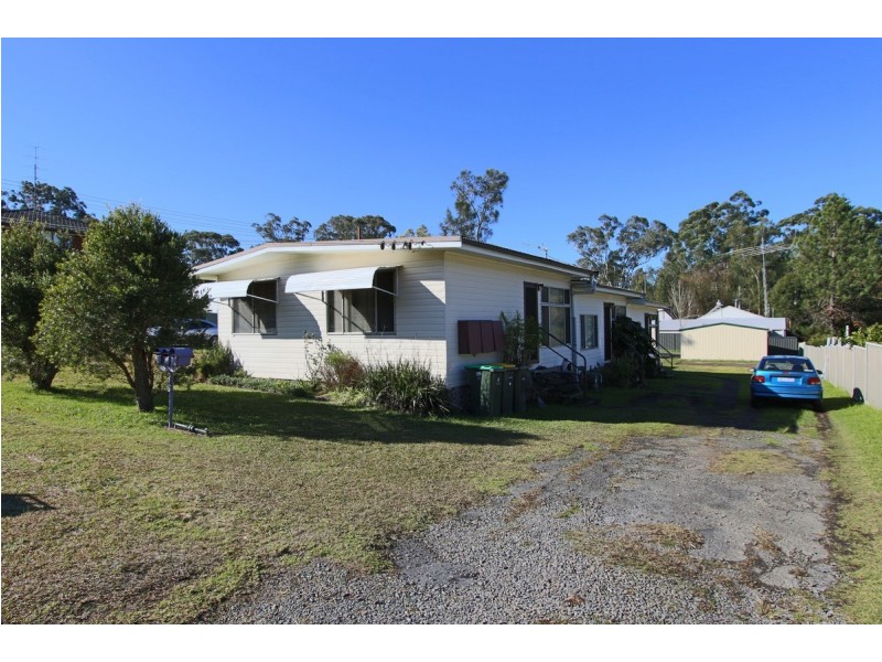 3 FLATS 15 Red Hill Street, Cooranbong NSW 2265