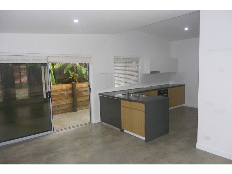 2/6 Kirkdale Drive, Kotara NSW 2289