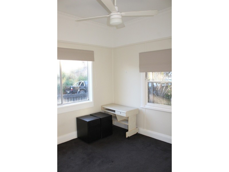 ROOM 4/125 Station Street, Waratah NSW 2298