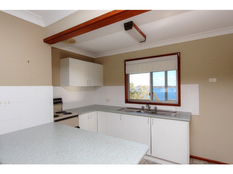 81 Lakeview Road, Wangi Wangi NSW 2267