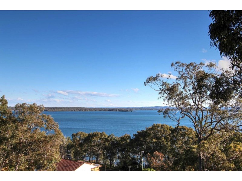 81 Lakeview Road, Wangi Wangi NSW 2267