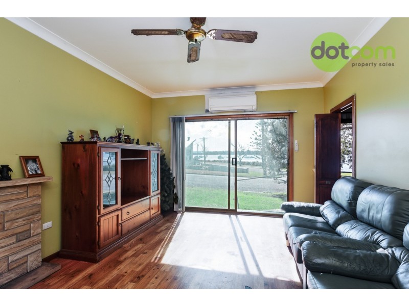 2 Third Street, Booragul NSW 2284