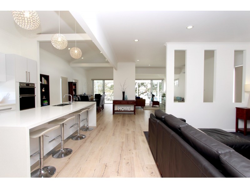 2 Bulgonia Road, Brightwaters NSW 2264