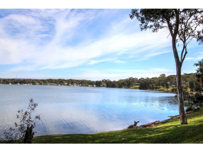 2 Bulgonia Road, Brightwaters NSW 2264